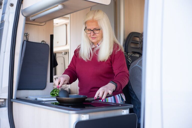 5 Best Lightweight Cookware for Seniors That Preserves Independence